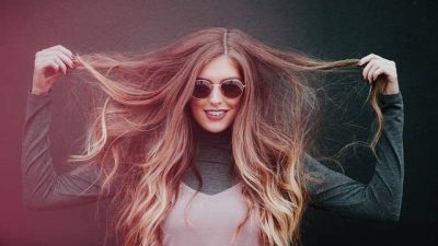 6 Item Fashion Kekinian Wanita Bergaya Lebih Trendi