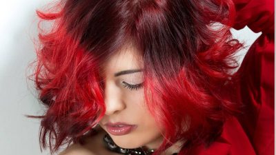 Warna Rambut yang Lagi Trend Tampil Segar Awet Muda
