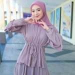 12 Warna Hijab yang Bikin Wajah Cerah Makin Percaya Diri!
